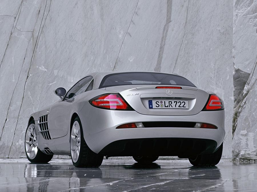  Mercedes-Benz SLR McLaren 2003 года  (фото 301 из 319)